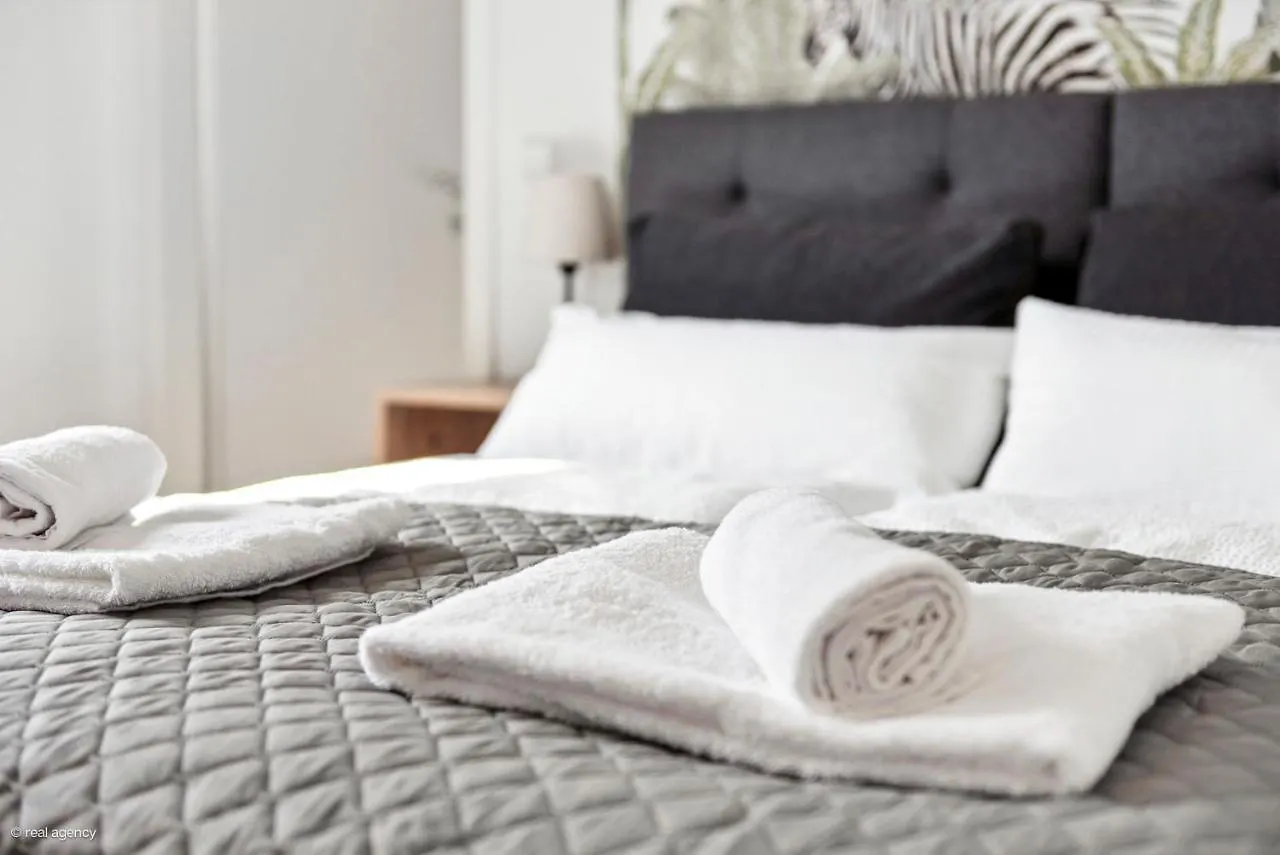 Bernhards Apartment Stadthalle - Klima & Terrasse 비엔나 0*,  오스트리아